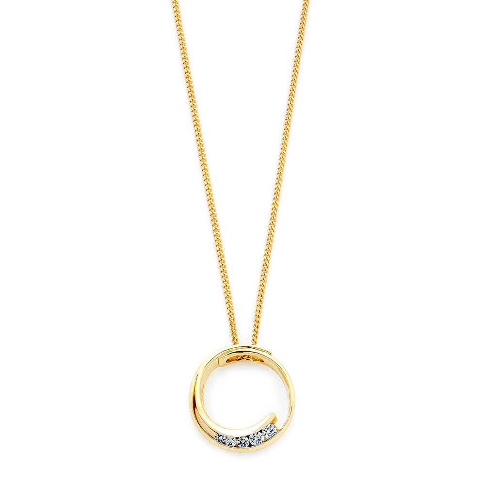 Small Diamond Circle Pendant